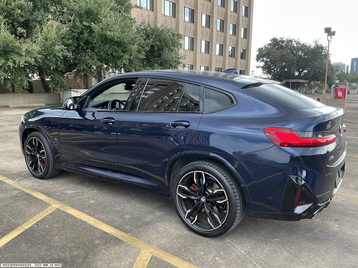 Used 2025 BMW X4 M40i AWD/4WD image 5