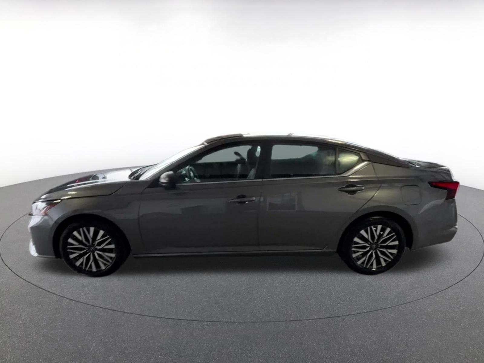 Used 2026 Nissan Altima 2.5 SV FWD image 8
