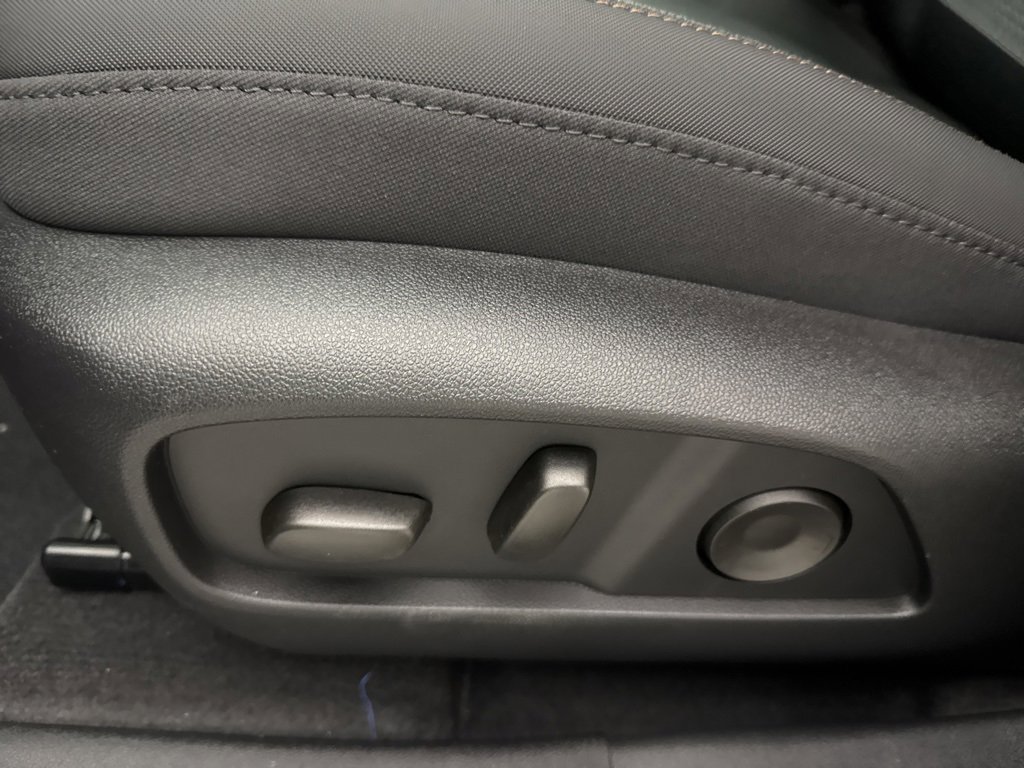 New 2026 GMC Terrain AT4 w/ Convenience Package III image 22