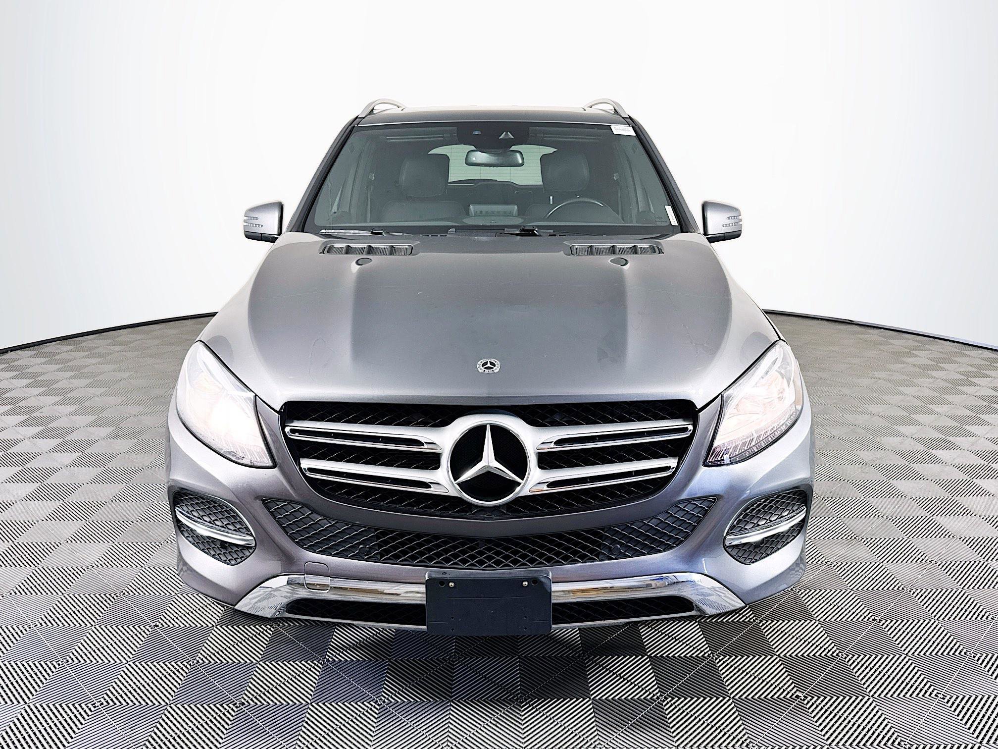 Used 2018 Mercedes-Benz GLE 350 4MATIC image 2