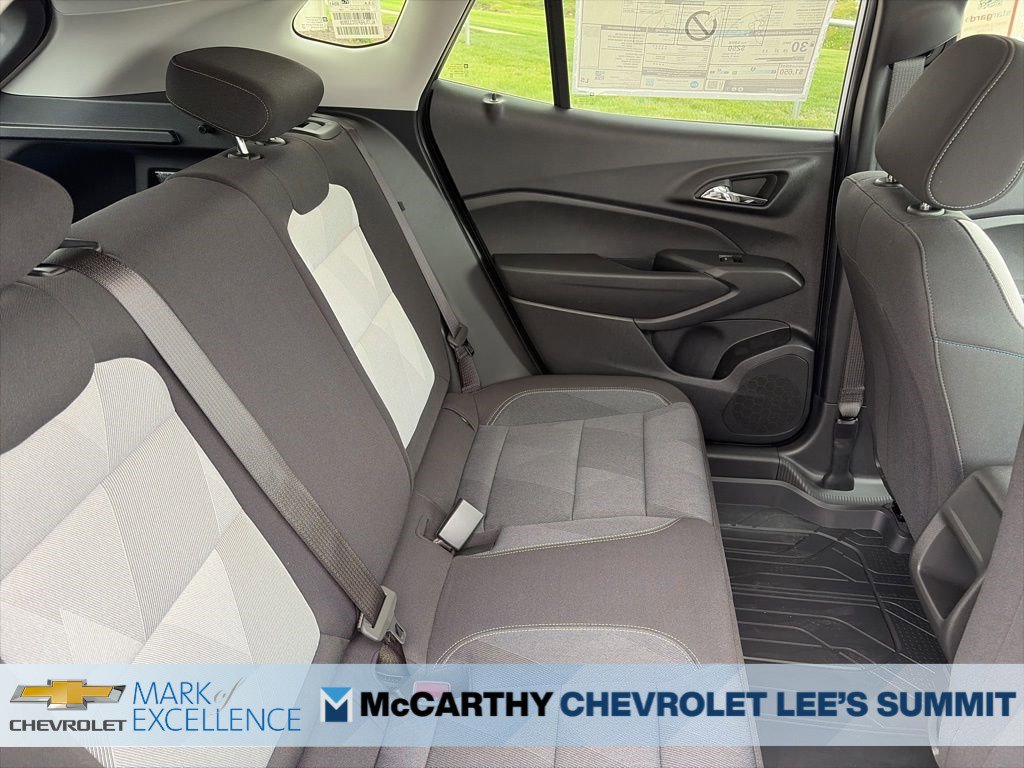 New 2026 Chevrolet Trax LS w/ LS Convenience Package FWD image 35