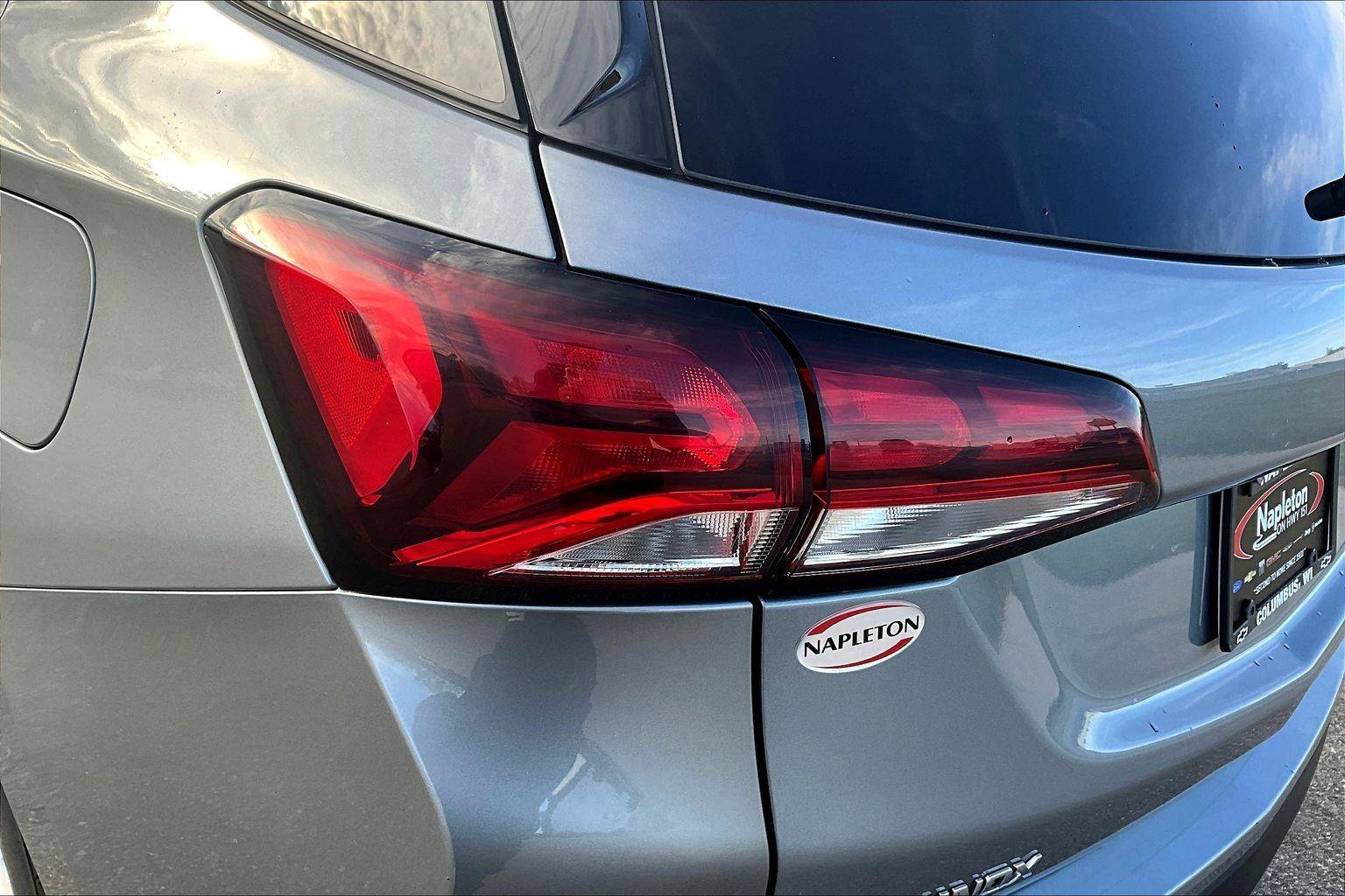 Used 2023 Chevrolet Equinox LT image 30