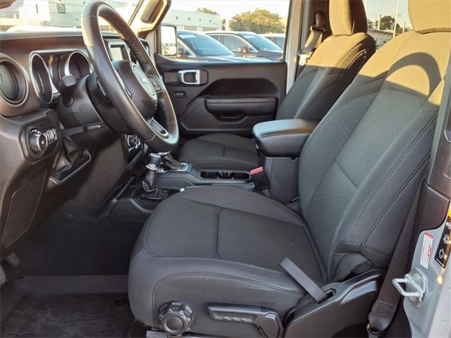 Used 2022 Jeep Wrangler Willys image 5