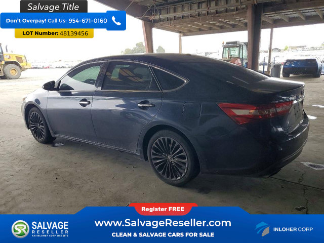 Used 2016 Toyota Avalon Touring FWD image 3