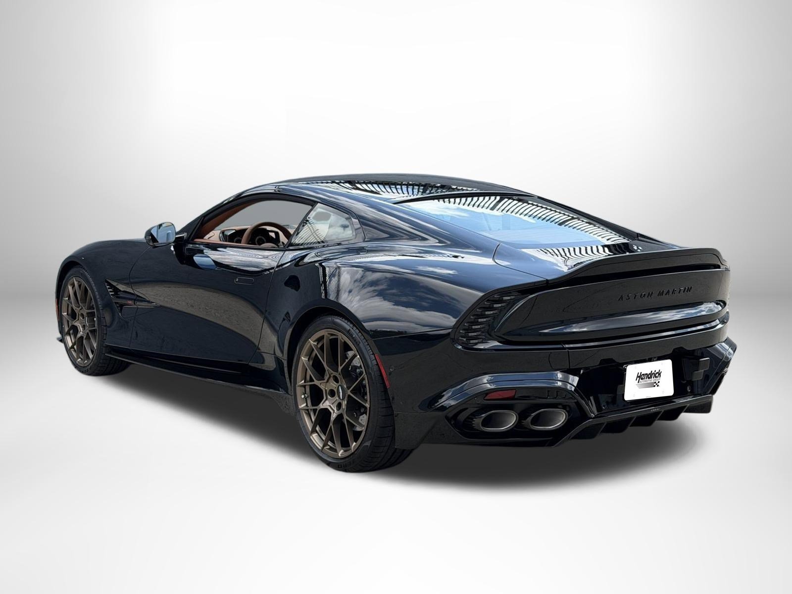 New 2026 Aston Martin Vanquish RWD image 2