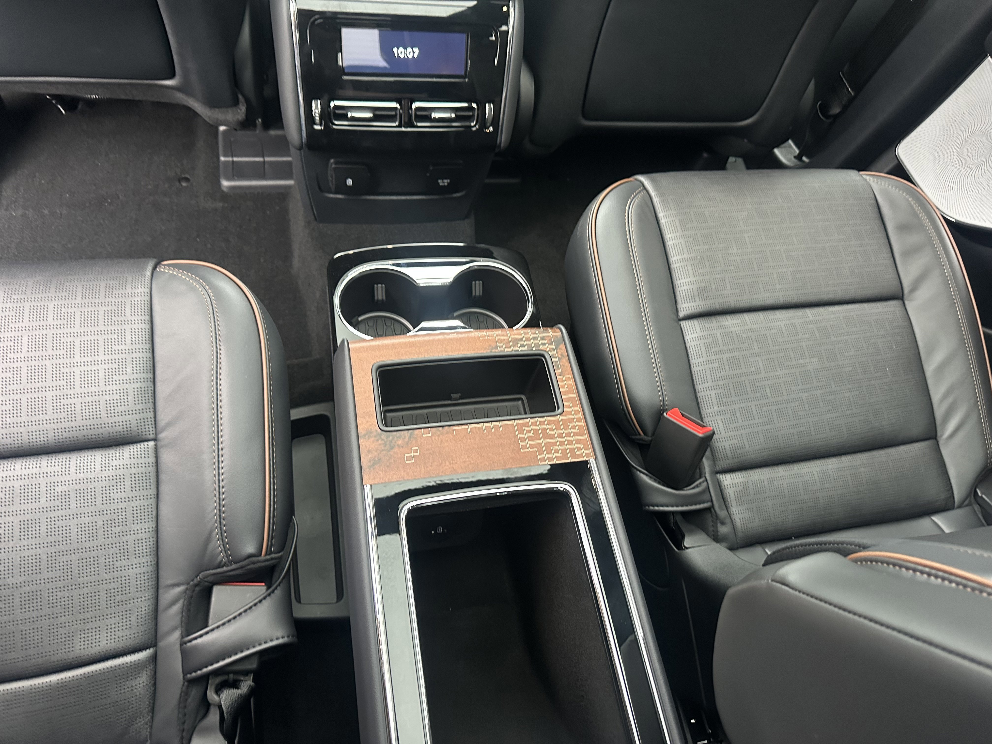 New 2025 Lincoln Aviator Black Label w/ Black Label Special Edition image 11