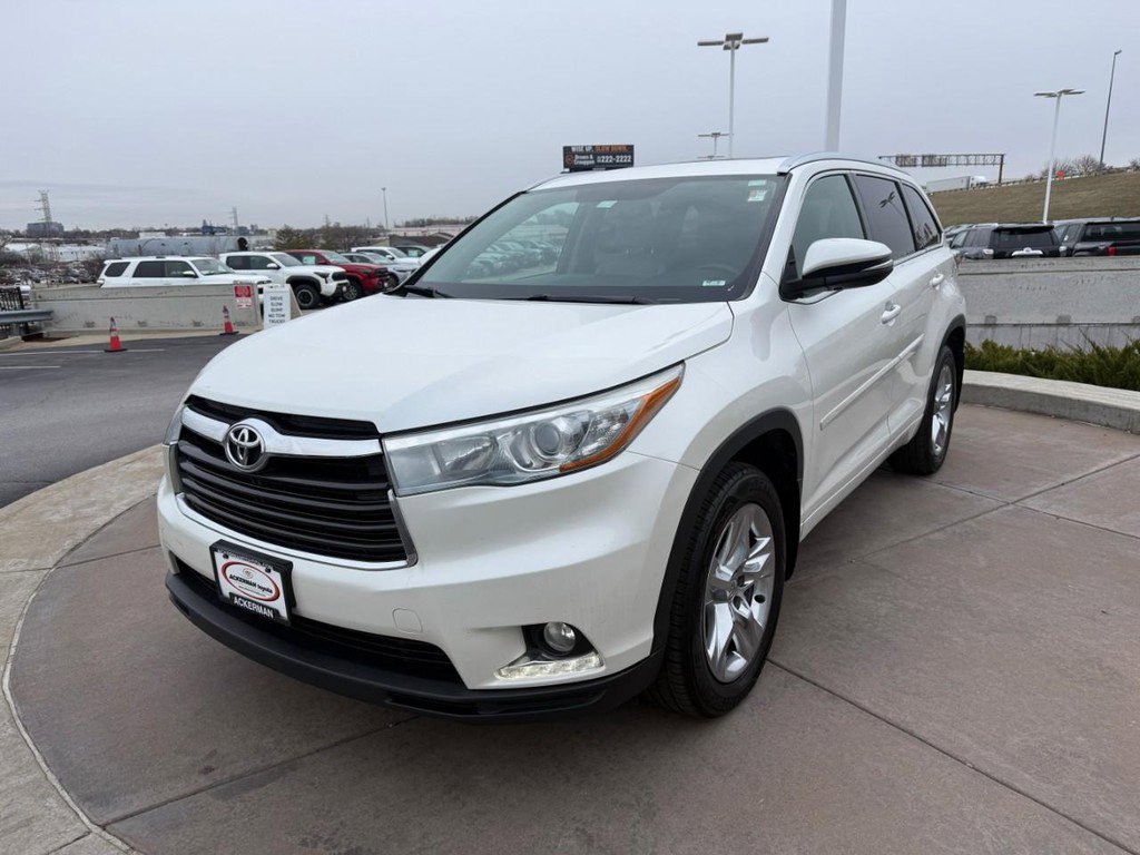 Used 2015 Toyota Highlander Limited image 11