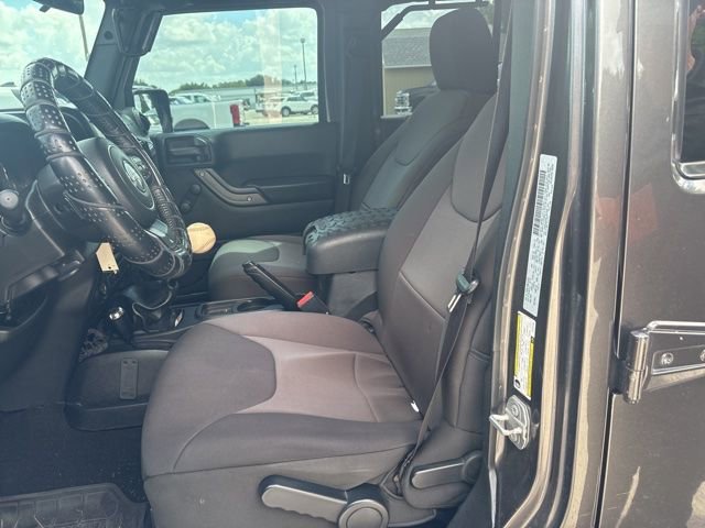 Used 2016 Jeep Wrangler Unlimited Sport AWD/4WD image 9