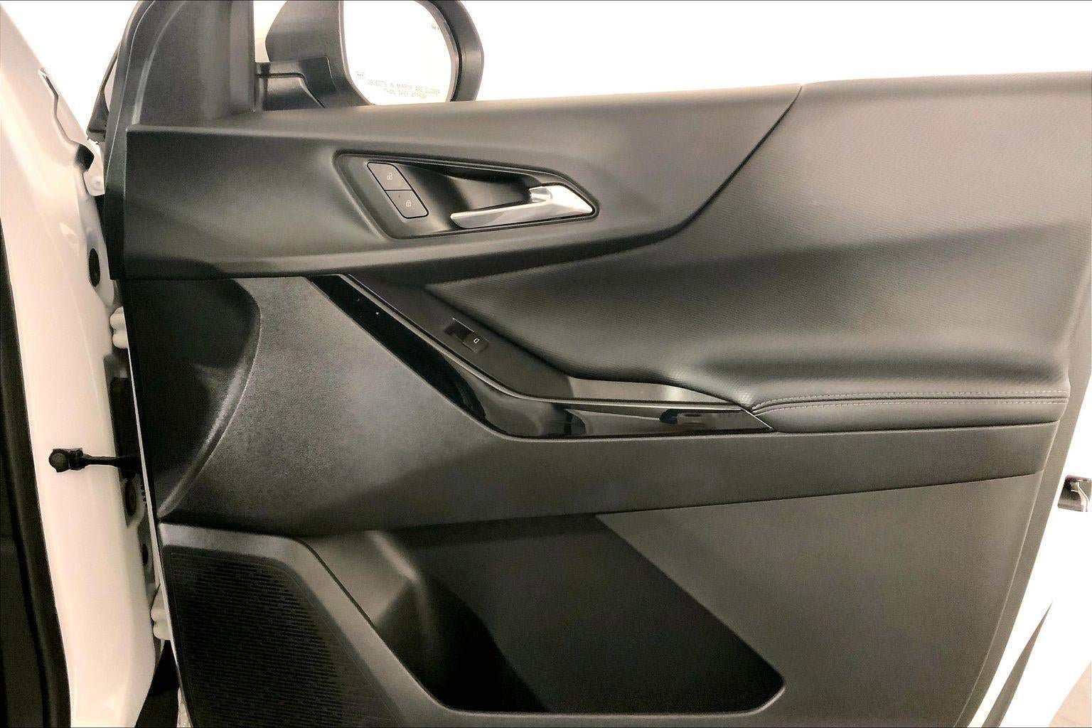 Used 2025 Chevrolet Equinox LT FWD image 25