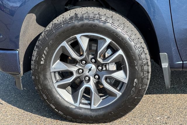 Used 2022 Chevrolet Silverado 1500 RST AWD/4WD image 45