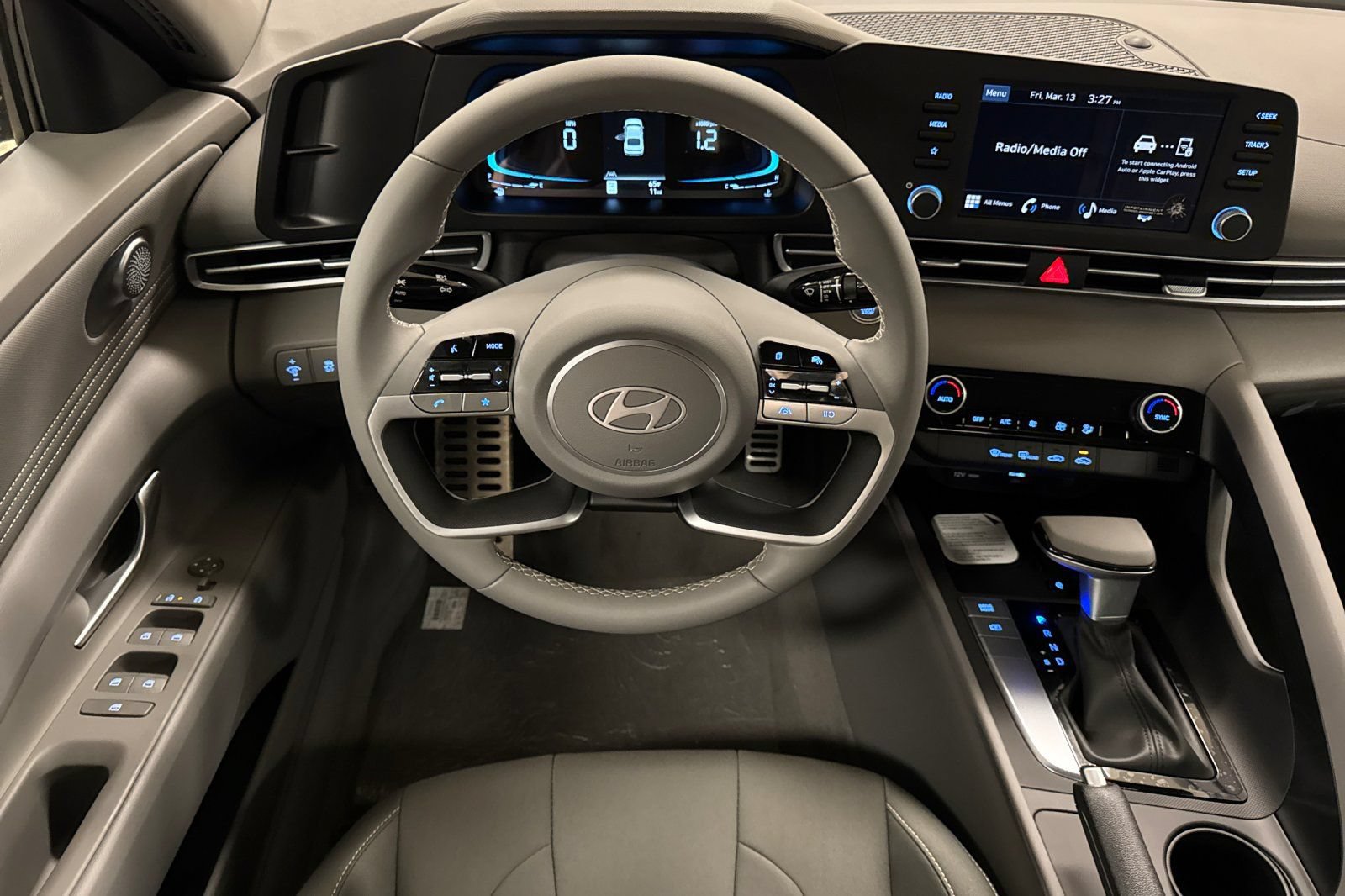 New 2026 Hyundai Elantra Sport FWD image 14