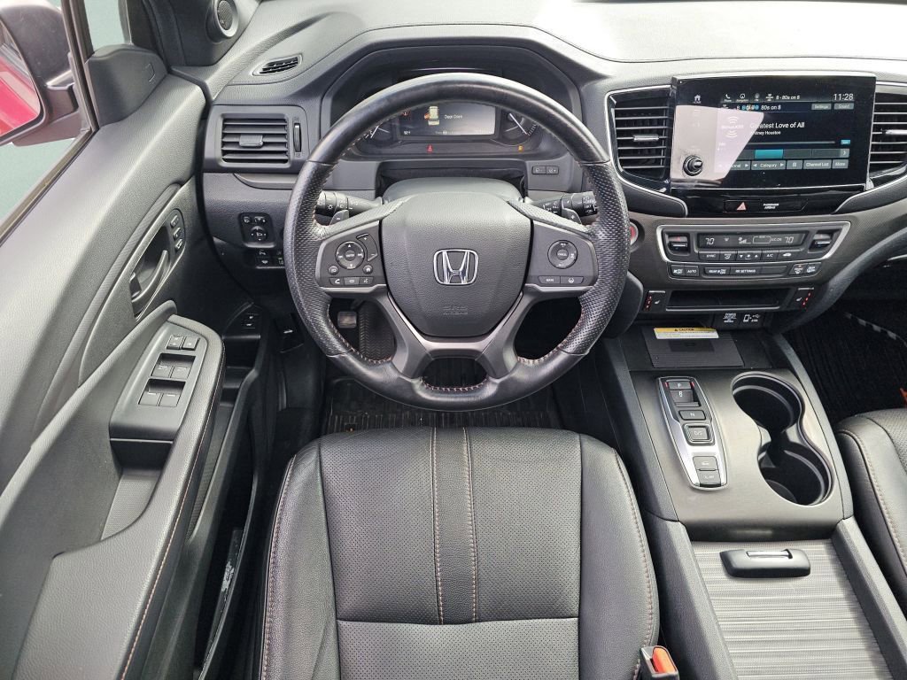 Used 2023 Honda Passport TrailSport image 4