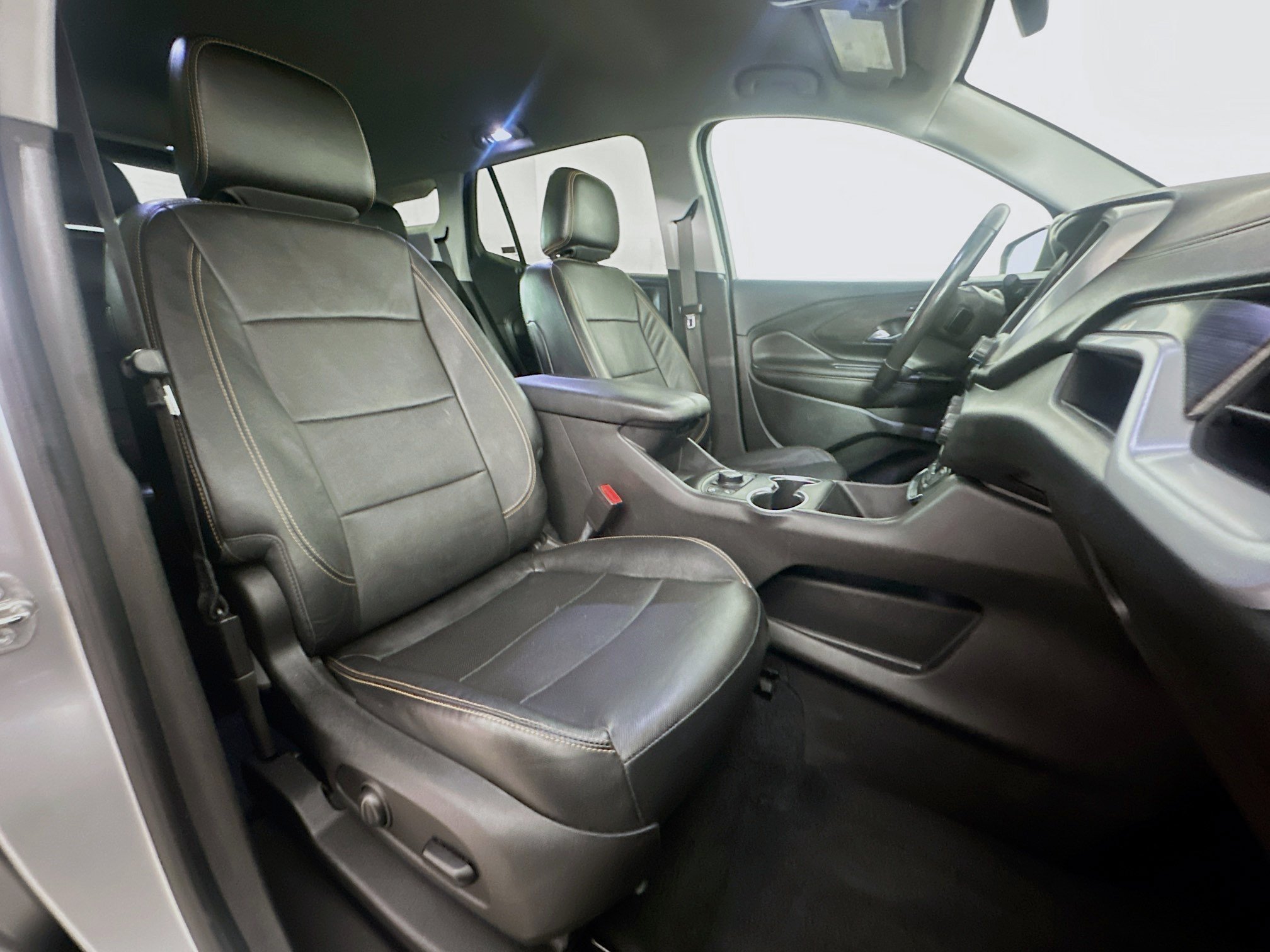 Used 2020 GMC Terrain SLT w/ Preferred Package AWD/4WD image 30