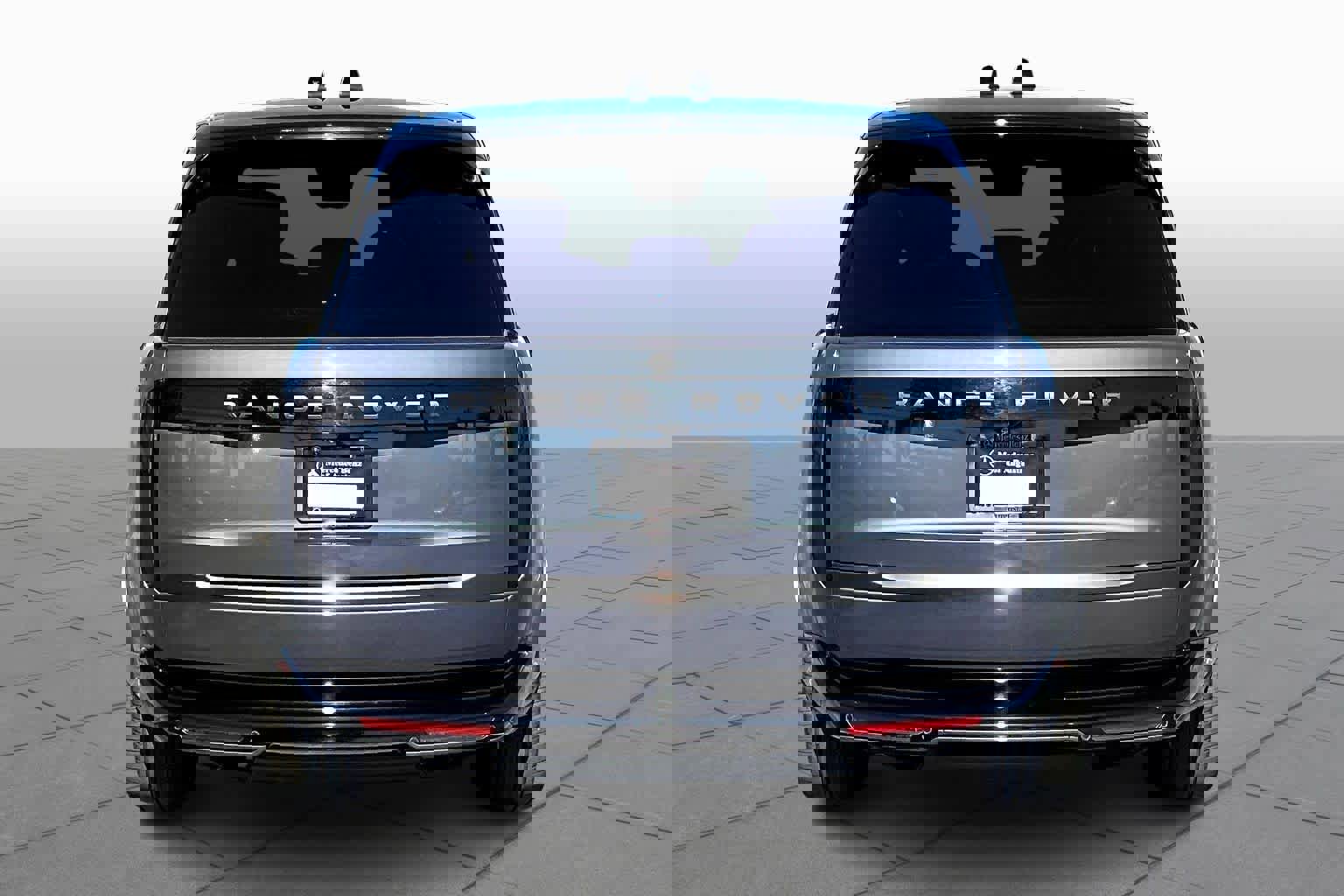 Used 2024 Land Rover Range Rover SE image 4