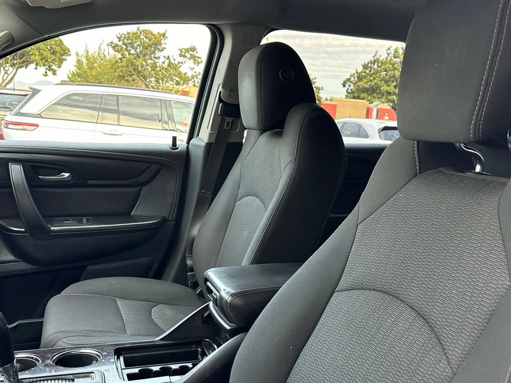 Used 2016 Chevrolet Traverse LT FWD image 13
