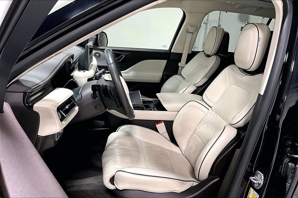 Used 2024 Lincoln Aviator Black Label w/ Dynamic Handling Package image 34