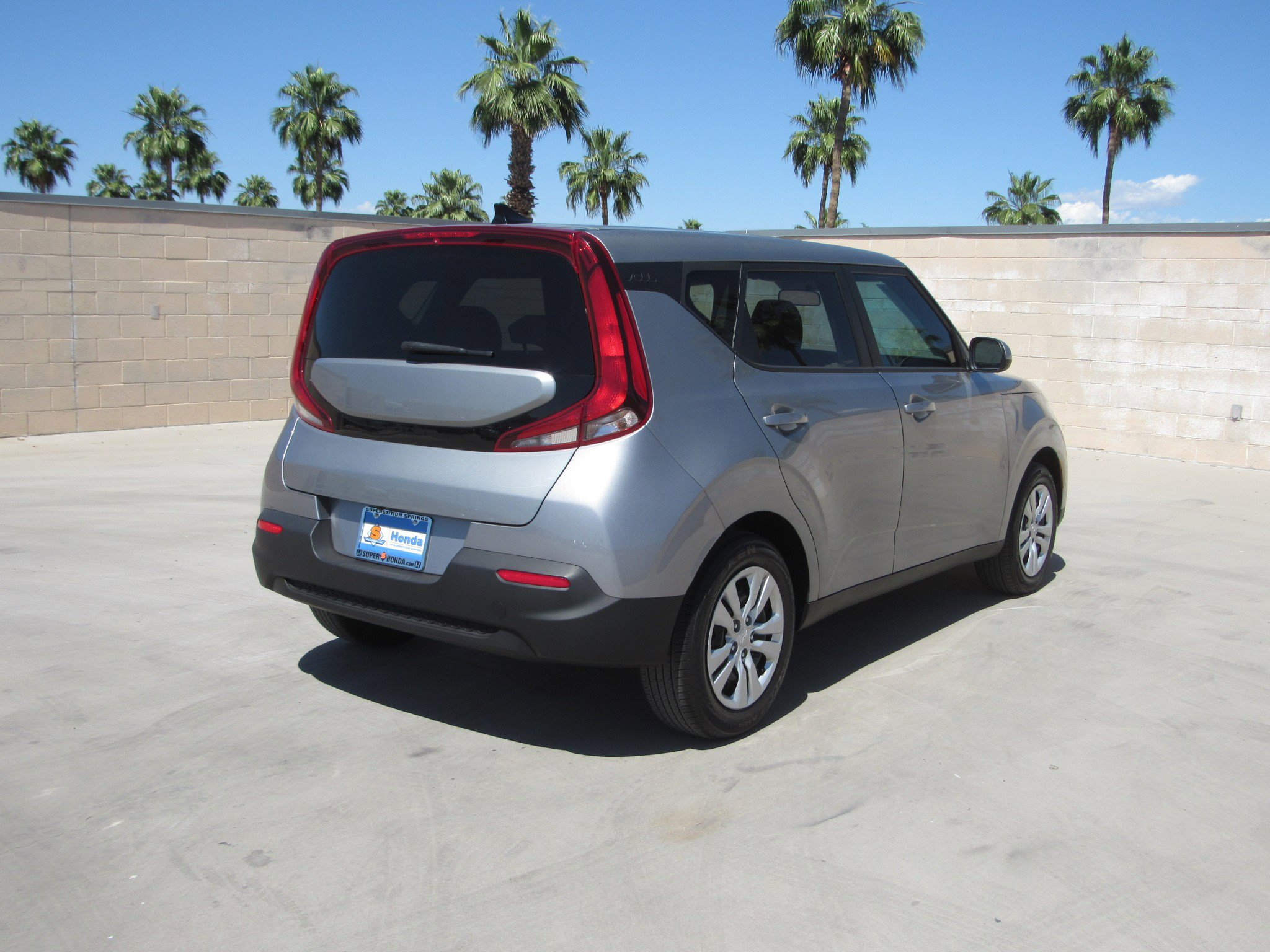 Used 2022 Kia Soul LX image 5