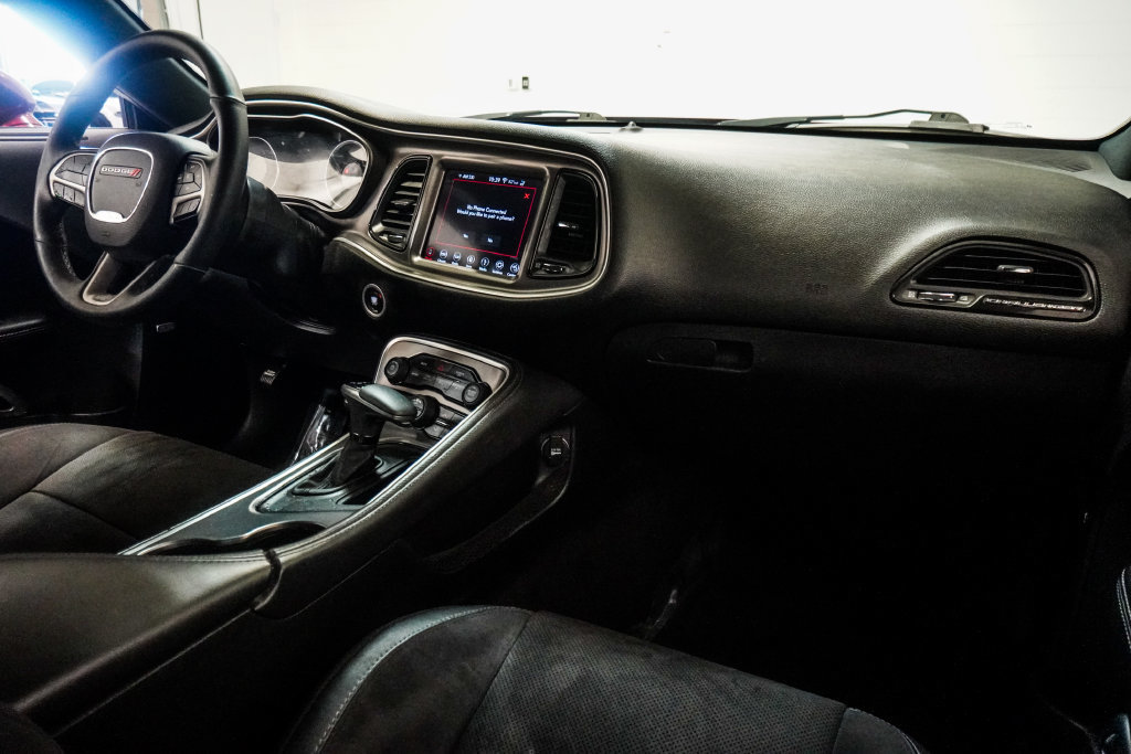 Used 2019 Dodge Challenger GT w/ Plus Package RWD image 7