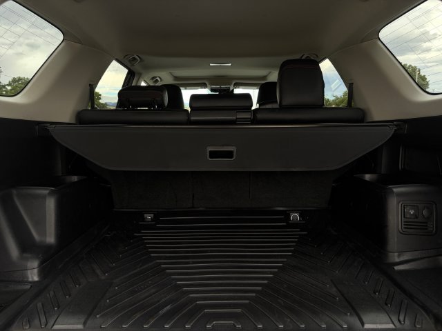 Used 2024 Toyota 4Runner TRD Off-Road Premium w/ Moonroof Package AWD/4WD image 33