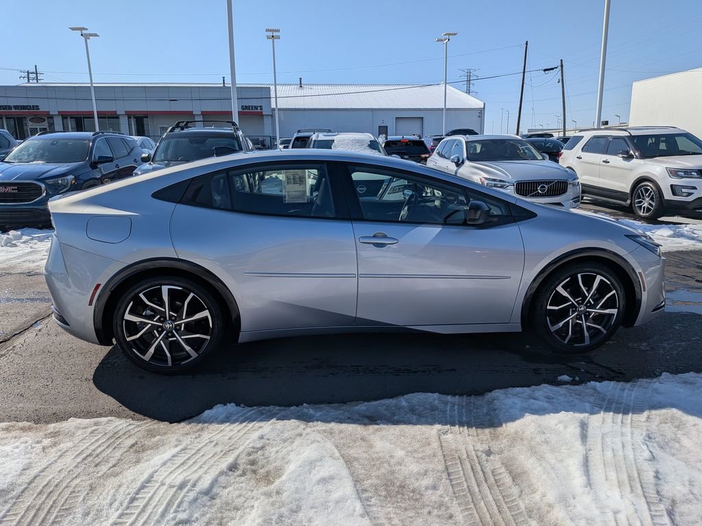 Used 2024 Toyota Prius Prime image 8