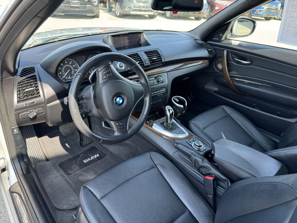 Used 2011 BMW 135i Convertible image 21