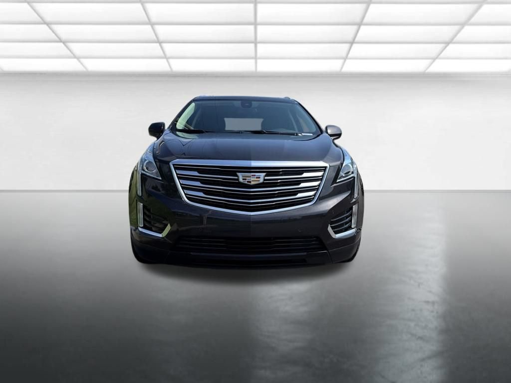 Used 2018 Cadillac XT5 Luxury w/ Driver Awareness Package FWD image 10