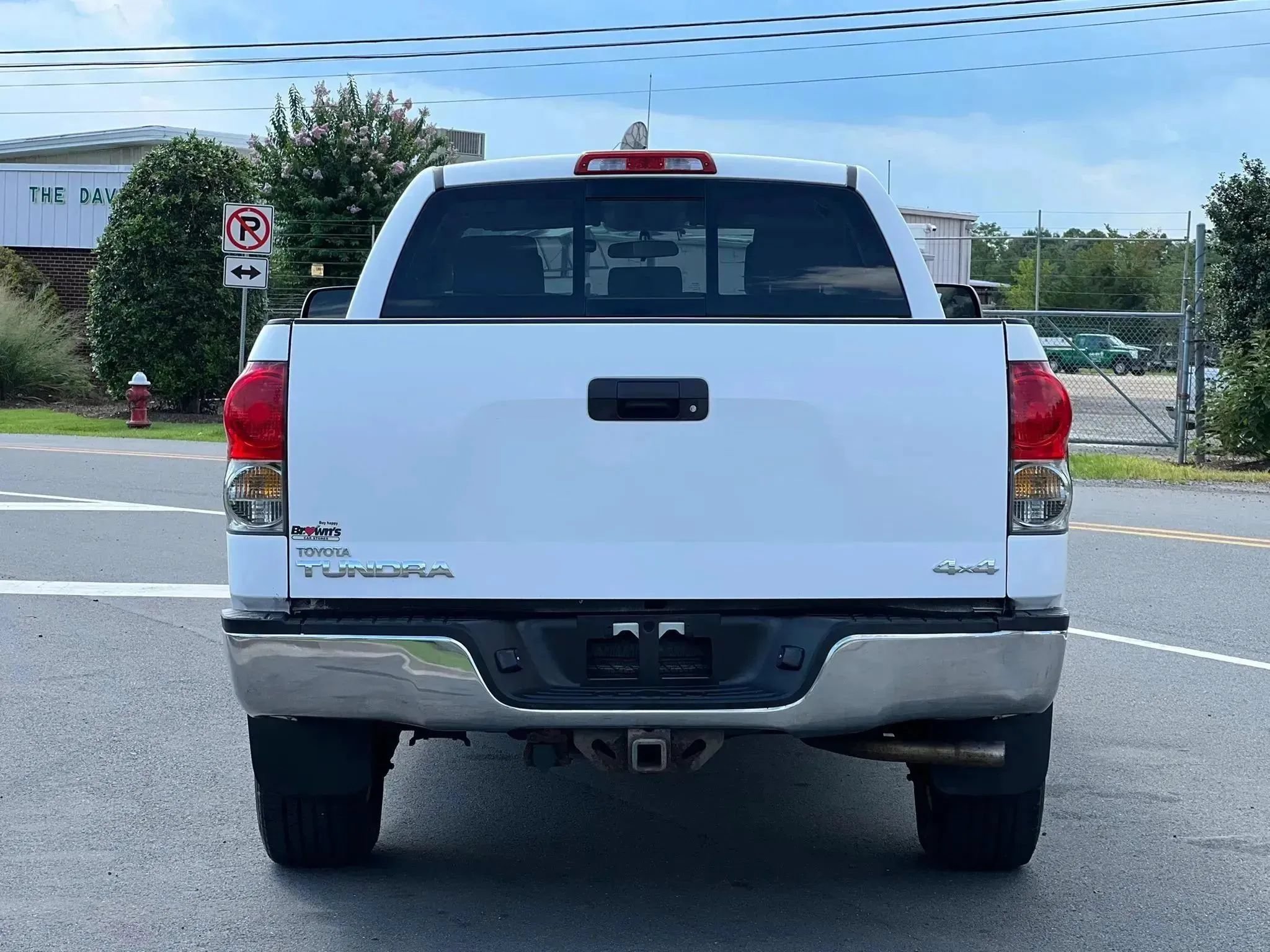 Used 2008 Toyota Tundra SR5 w/ TRD Off-Road Pkg AWD/4WD image 4