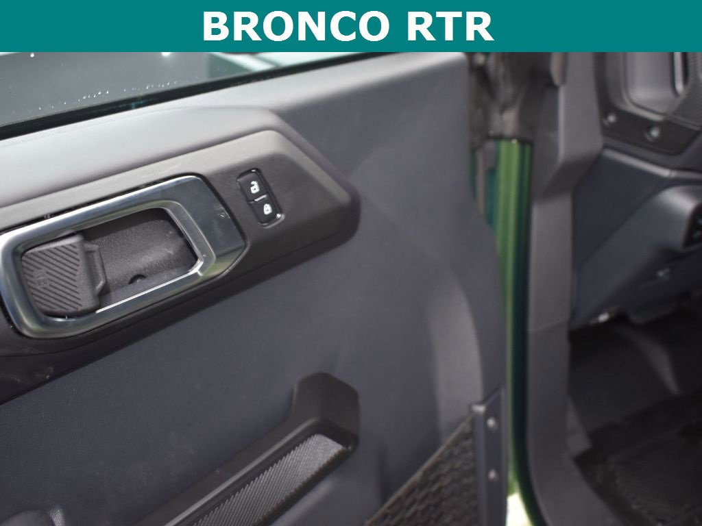 New 2025 Ford Bronco Badlands image 6