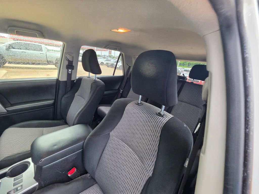 Used 2014 Toyota 4Runner SR5 AWD/4WD image 25