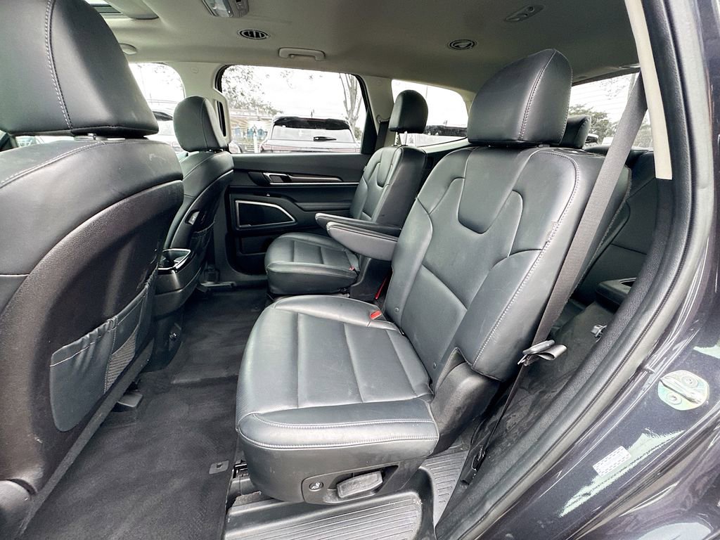 Used 2025 Kia Telluride S FWD image 26