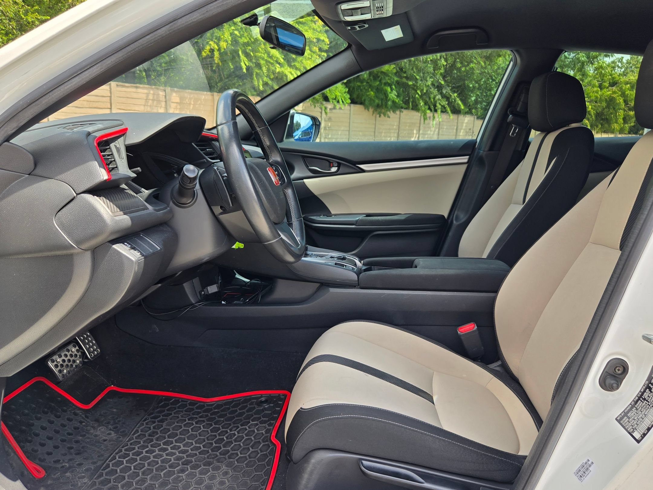 Used 2018 Honda Civic Sport image 9
