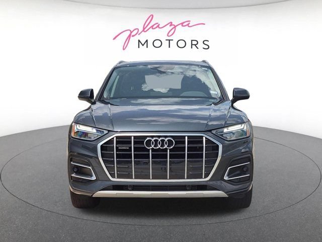 Certified 2023 Audi Q5 Premium w/ Convenience Package AWD/4WD image 2