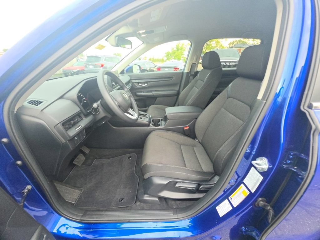 Used 2025 Honda CR-V LX image 13
