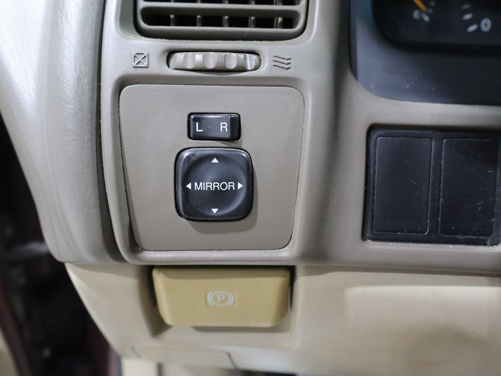 Used 1999 Toyota Avalon XL w/ PWR Seat Pkg FWD image 28