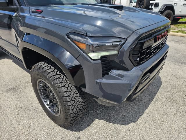 Used 2025 Toyota Tacoma TRD Pro AWD/4WD image 8