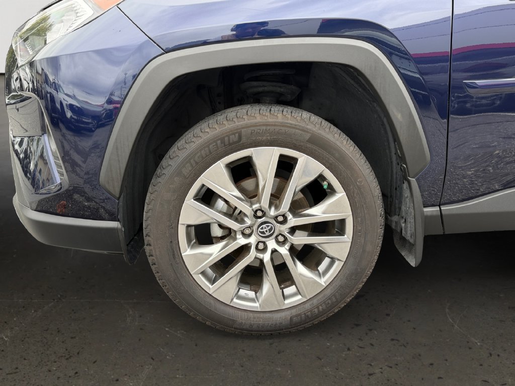 Used 2019 Toyota RAV4 Limited w/ Protection Package AWD/4WD image 27