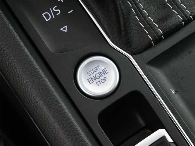 Used 2021 Volkswagen Atlas Cross Sport SE image 28