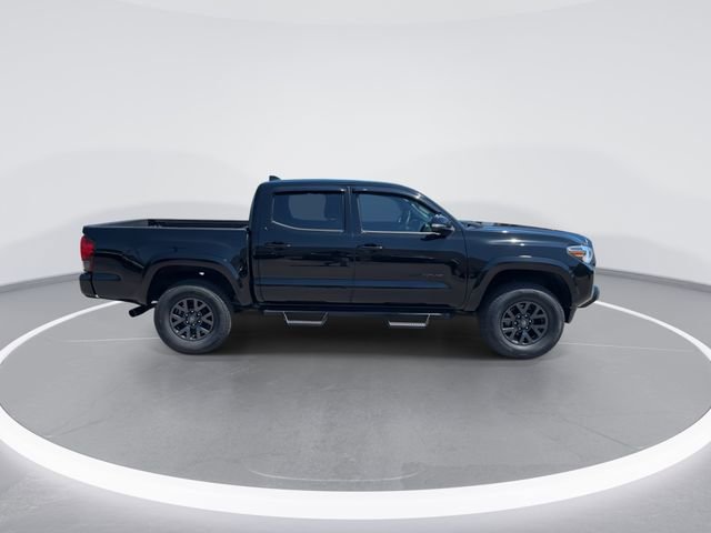 Used 2023 Toyota Tacoma SR5 w/ Technology Package AWD/4WD image 8