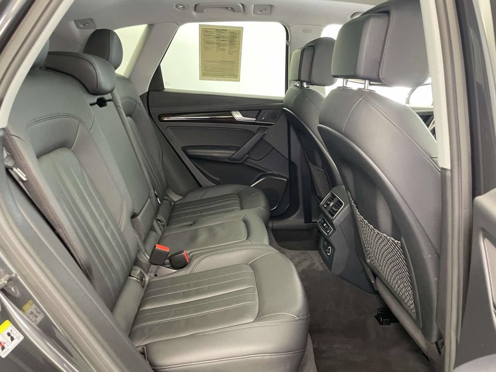 Used 2019 Audi Q5 2.0T Premium Plus w/ Premium Plus Package AWD/4WD image 22