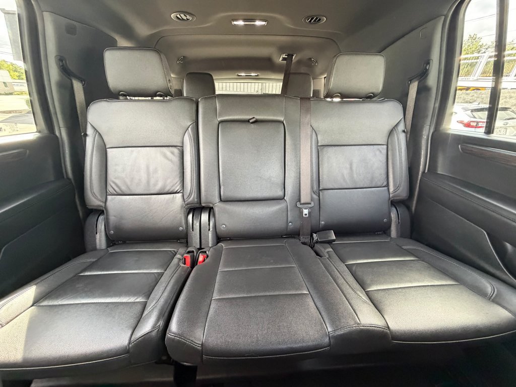 Used 2025 Chevrolet Suburban LT AWD/4WD image 22