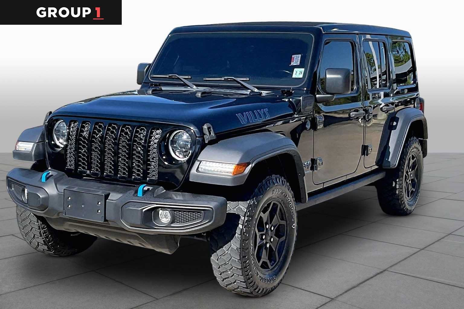 Used 2023 Jeep Wrangler Unlimited w/ Sun & Screen Package AWD/4WD image 1