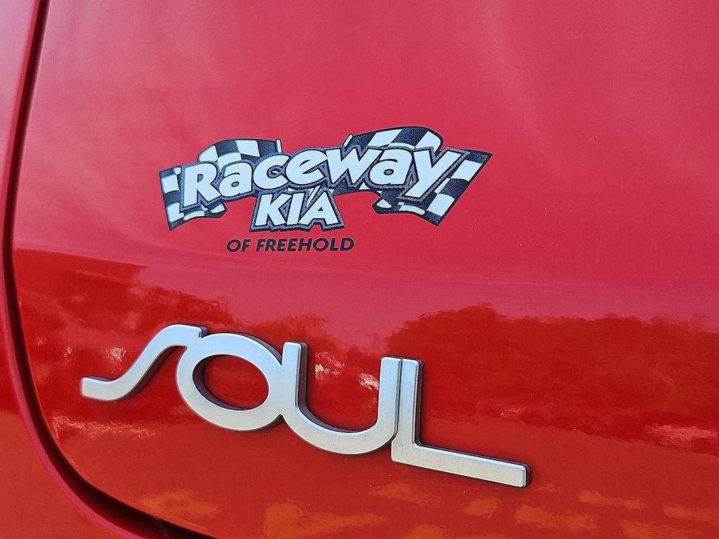 Certified 2022 Kia Soul LX FWD image 31
