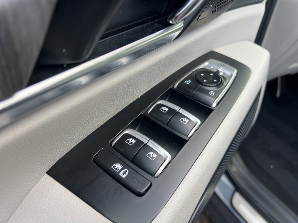 Used 2023 Kia Telluride SX image 10