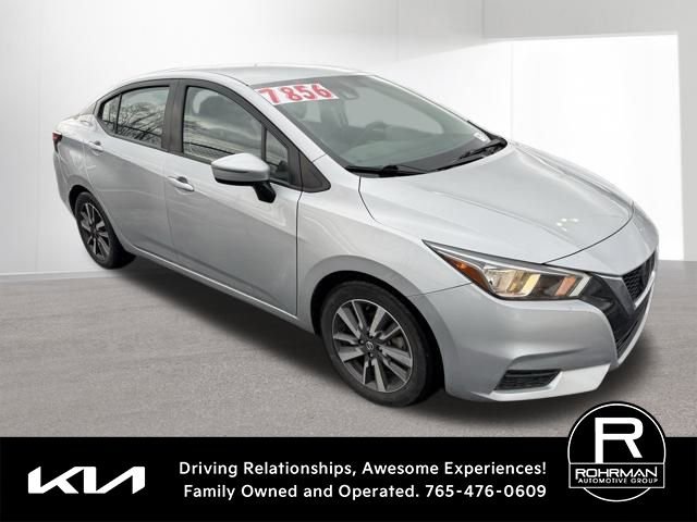 Used 2021 Nissan Versa SV image 3