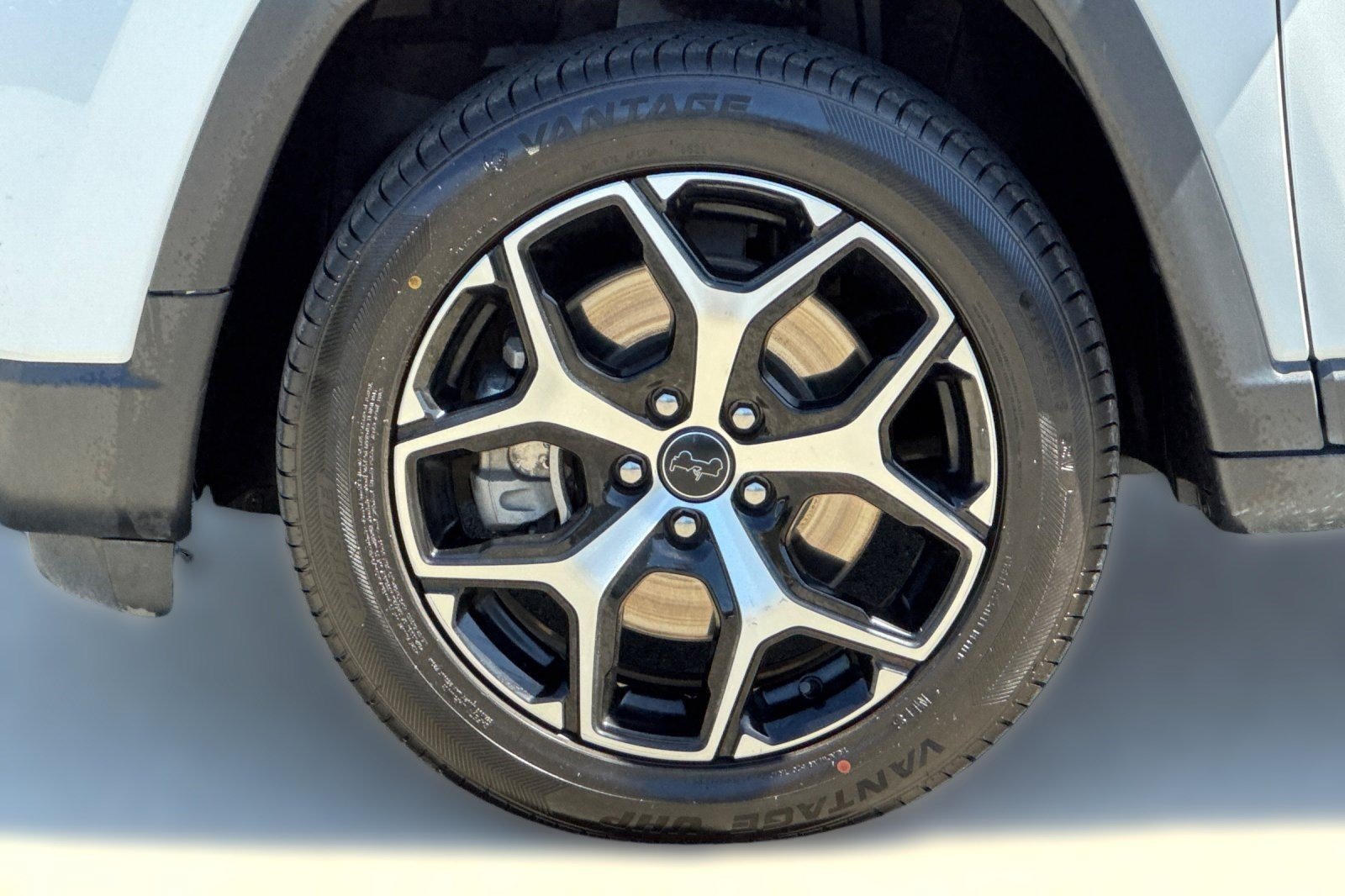 Used 2025 Jeep Compass Limited AWD/4WD image 13