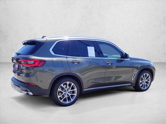 Used 2023 BMW X5 xDrive40i w/ Premium Package AWD/4WD image 4