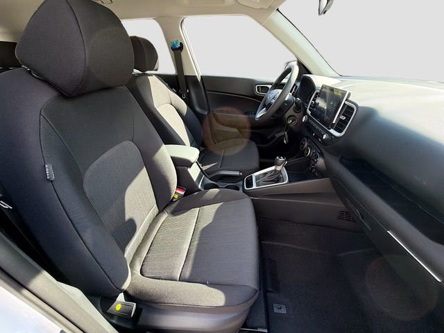 New 2026 Hyundai Venue SE FWD image 26