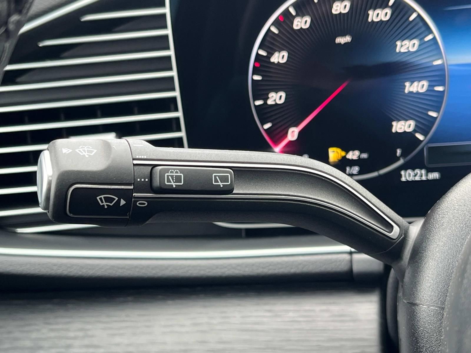 Used 2025 Mercedes-Benz GLE 350 4MATIC image 27