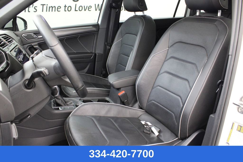 Used 2022 Volkswagen Tiguan SEL R-Line image 15