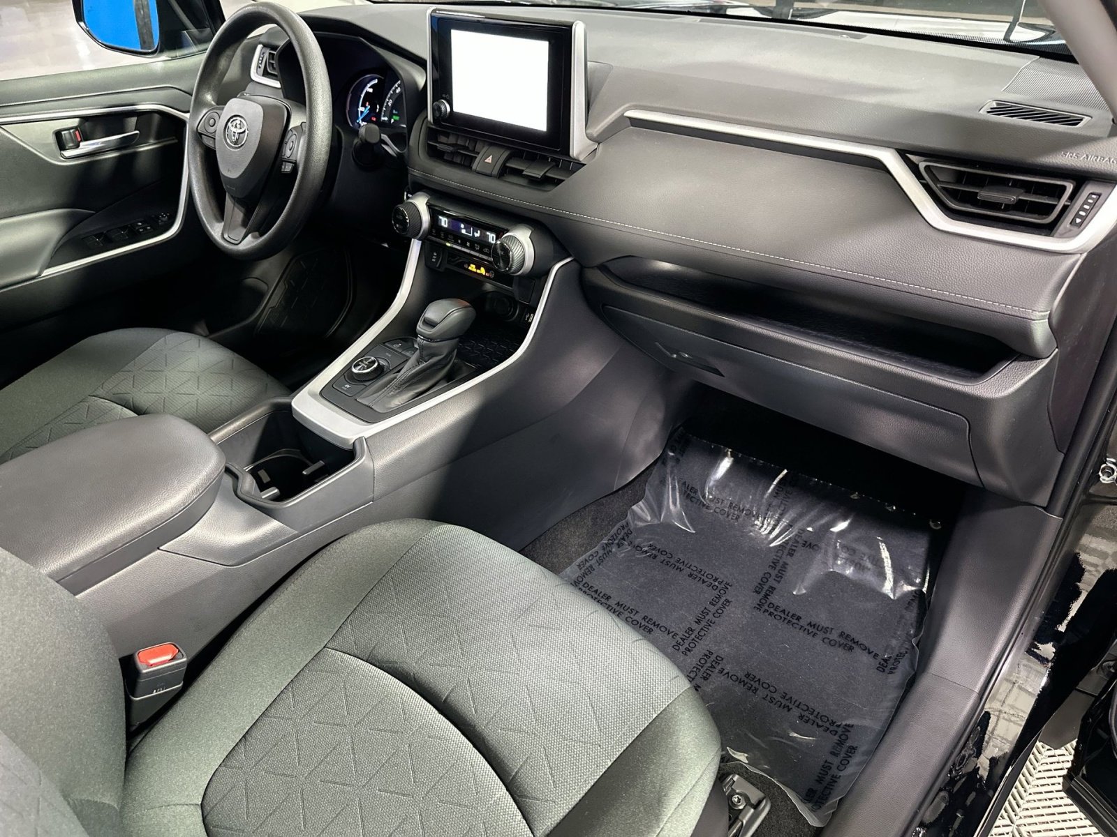 Used 2025 Toyota RAV4 XLE image 33